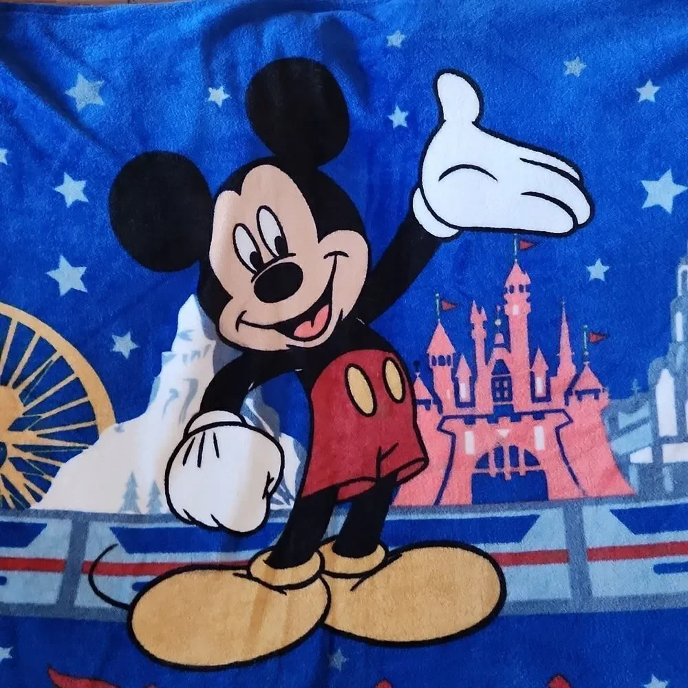 Disneyland Mickey Mouse Soft Throw Blanket